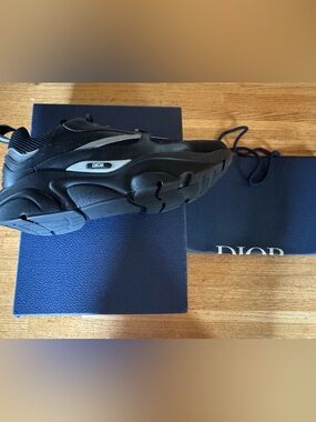Dior Men’s Black and Silver Model Sneakers